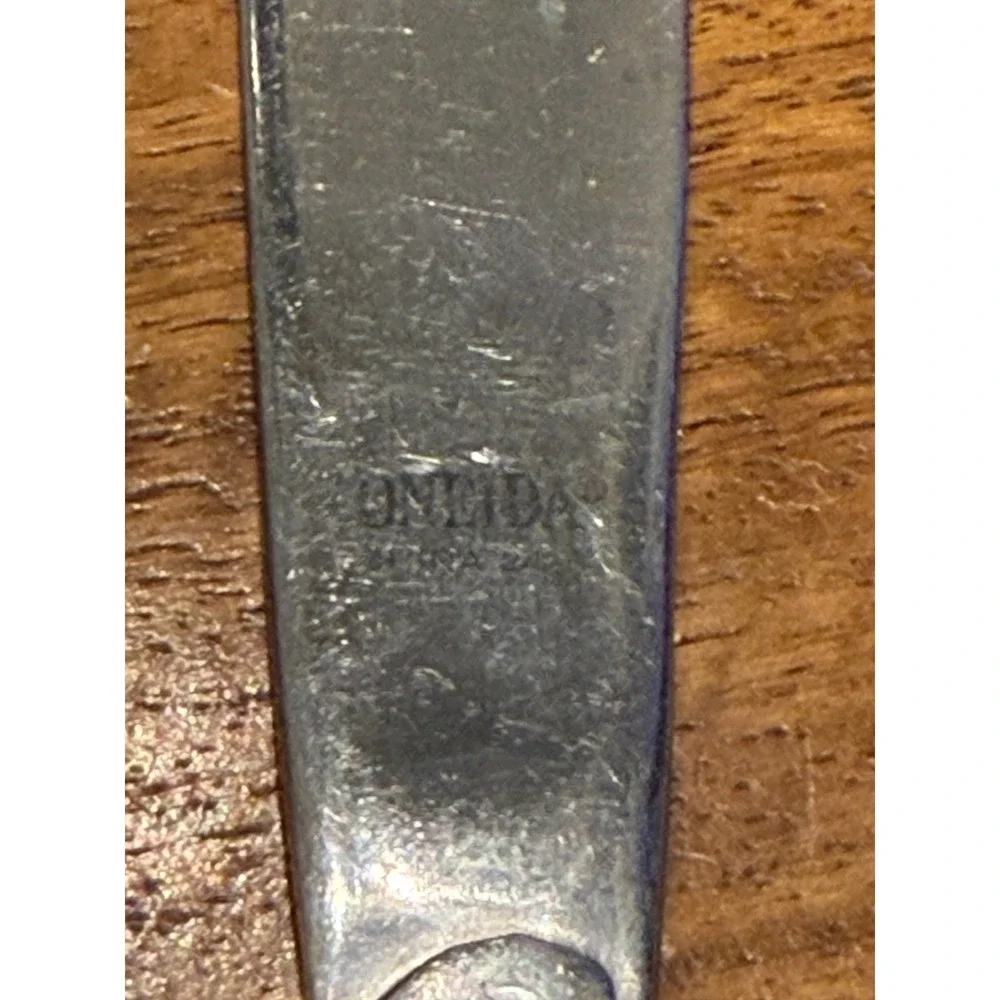 Oneida Azalea Stainless Flatwear 2 Dinner Forks 1 Knife Classic‎ Silverware